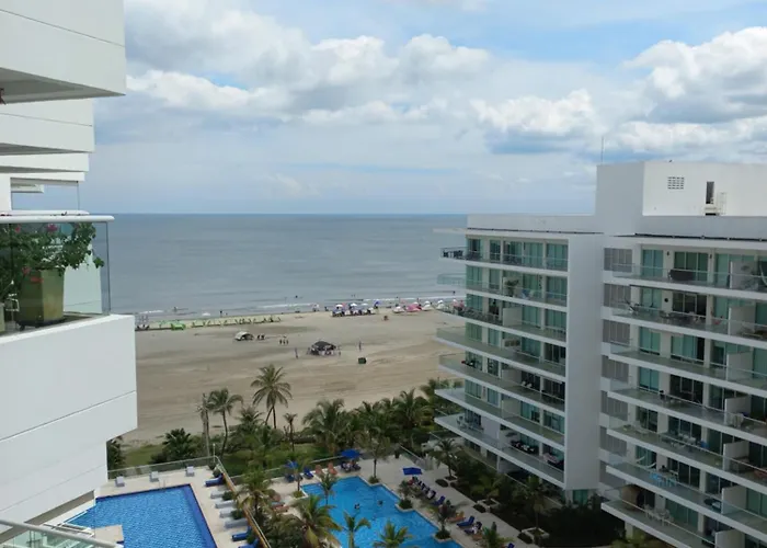 Luxury Beachfront Apartment 6 Guests Plus 1