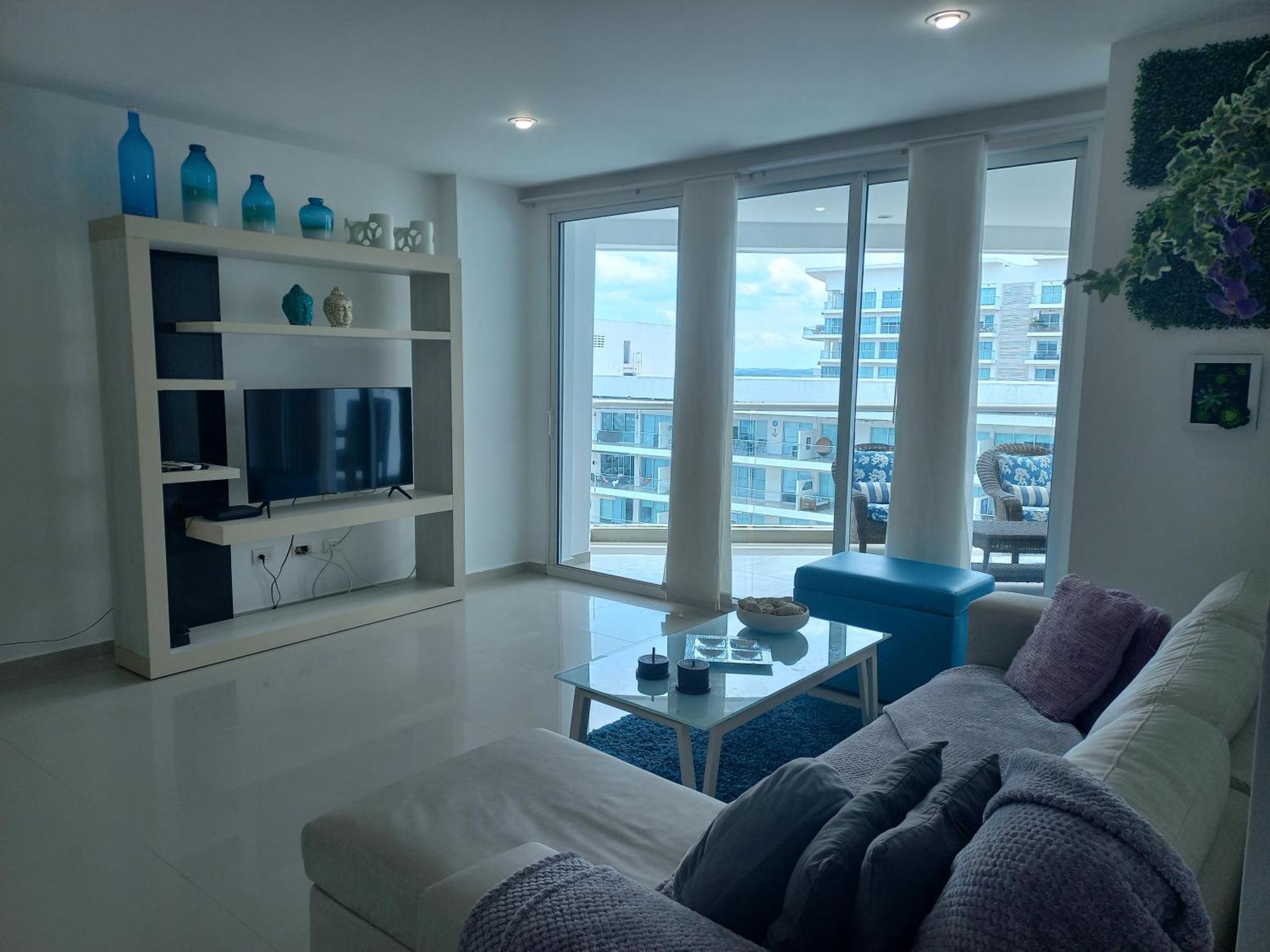 Apartment Luxury Beachfront 6 Guests 1 *