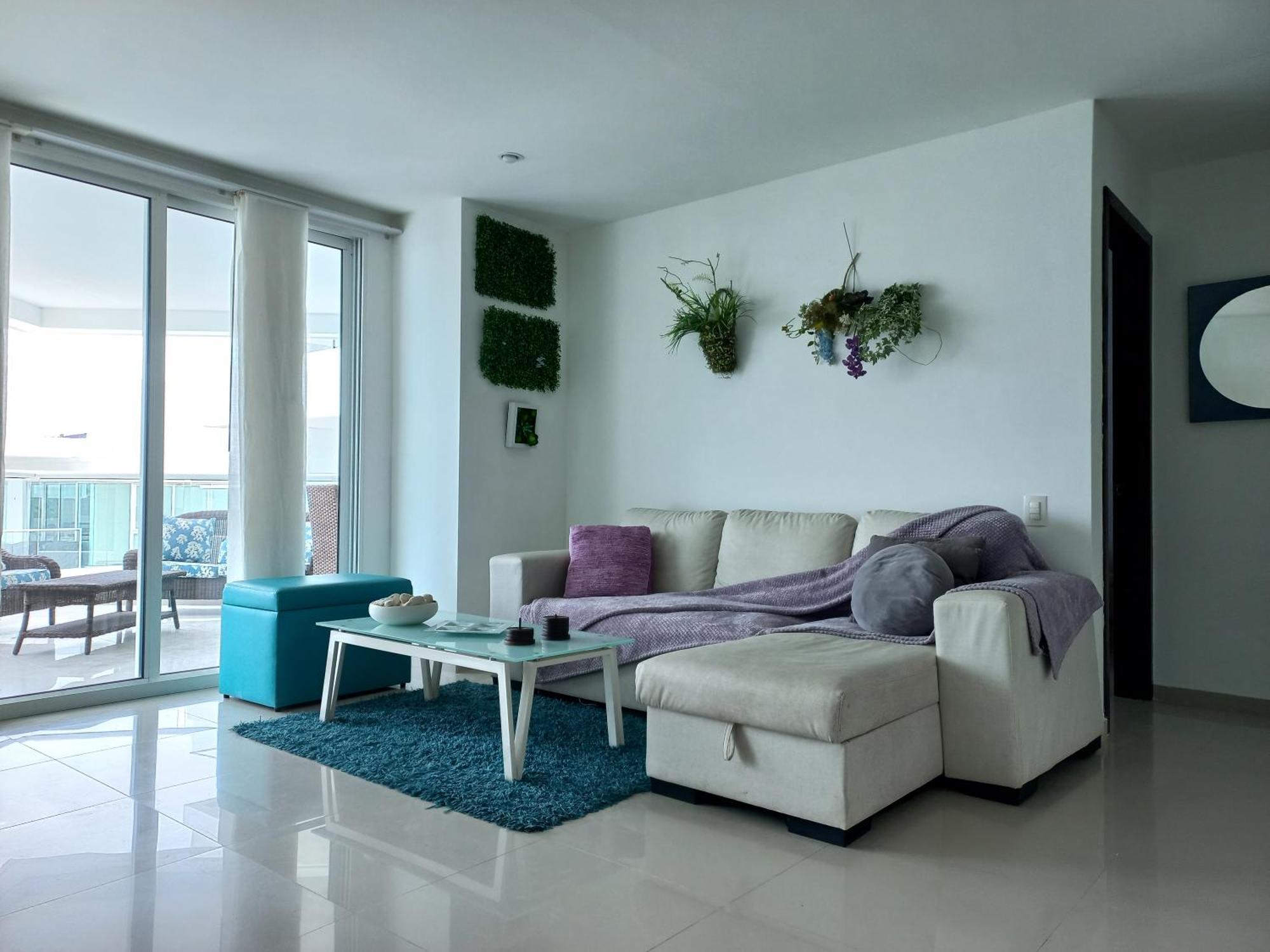 Luxury Beachfront 6 Guests 1 *